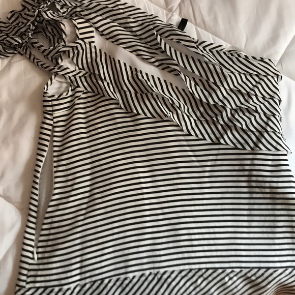 Top - Picture 3 of 3